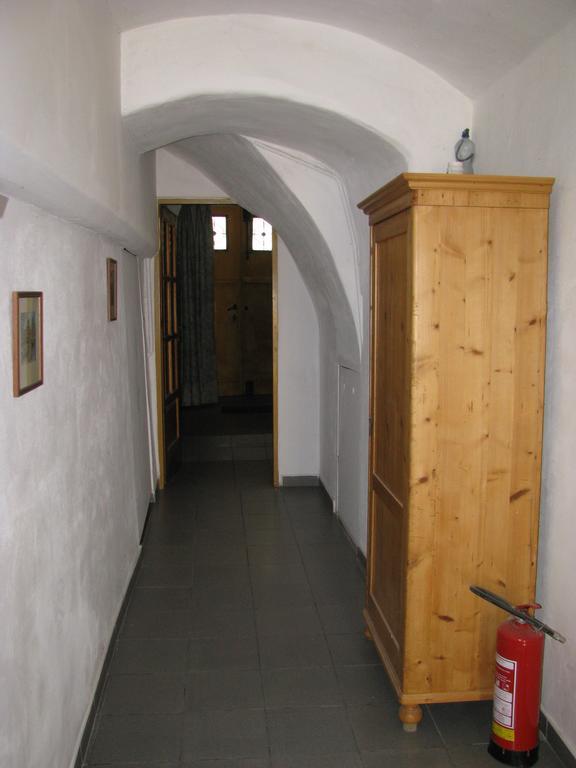 Penzion 102 Pardubice Buitenkant foto